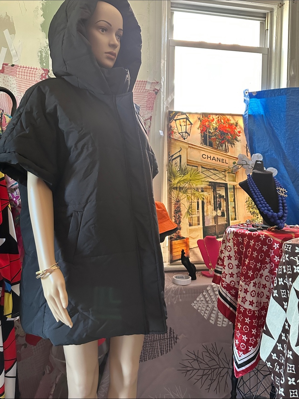 Black Hooded Puffer Coat - Women
